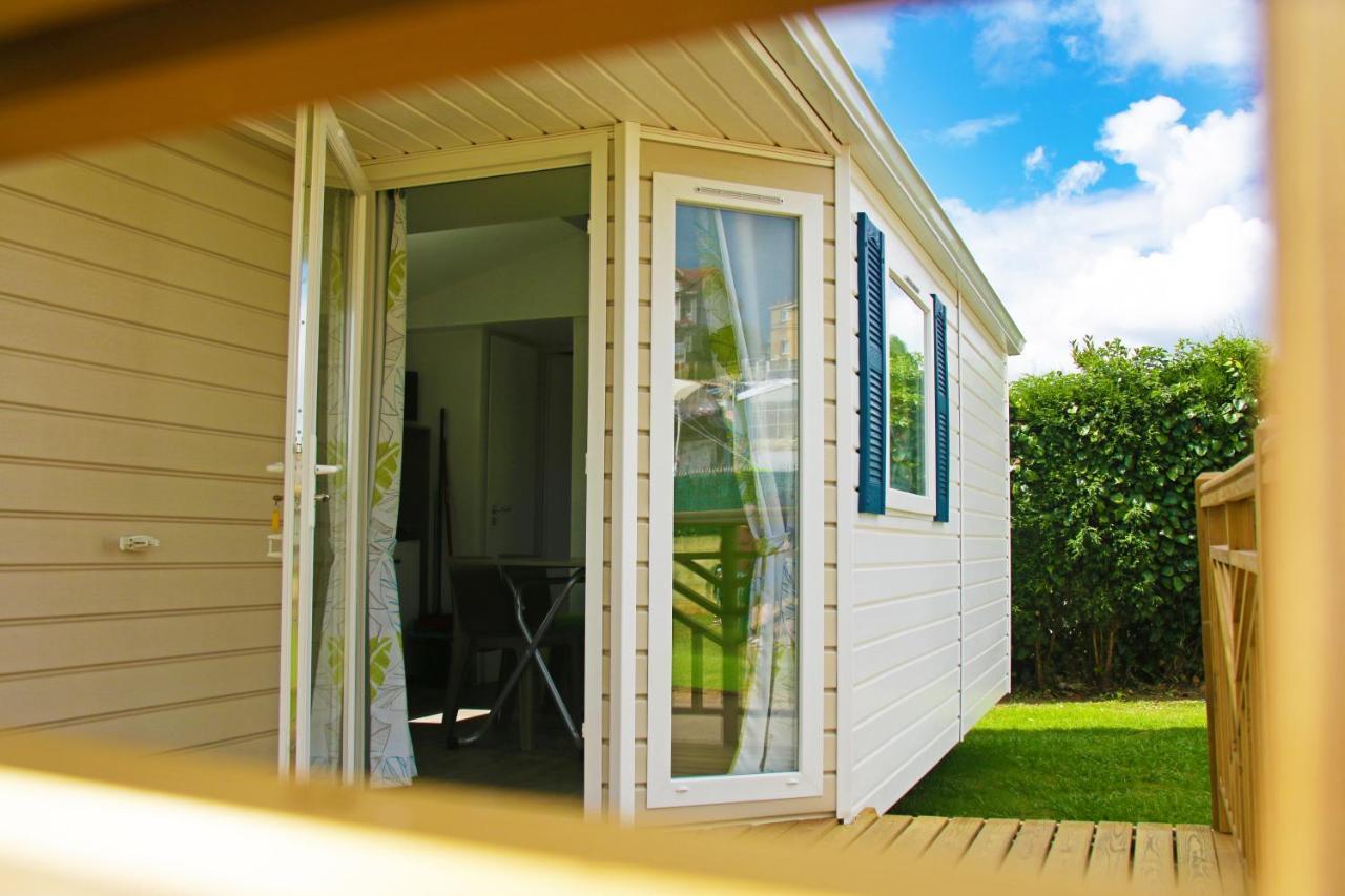 Camping Las Gaviotas Naveces المظهر الخارجي الصورة